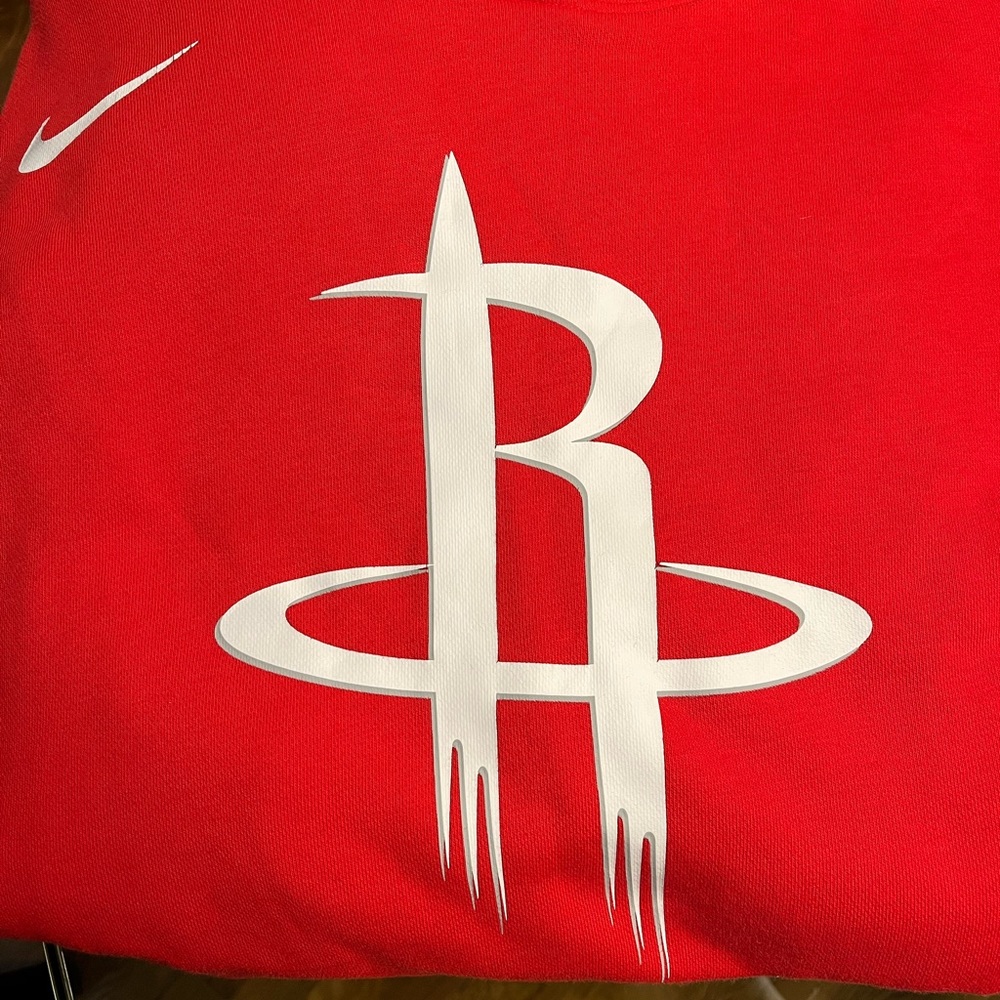 Any Rockets fans?
